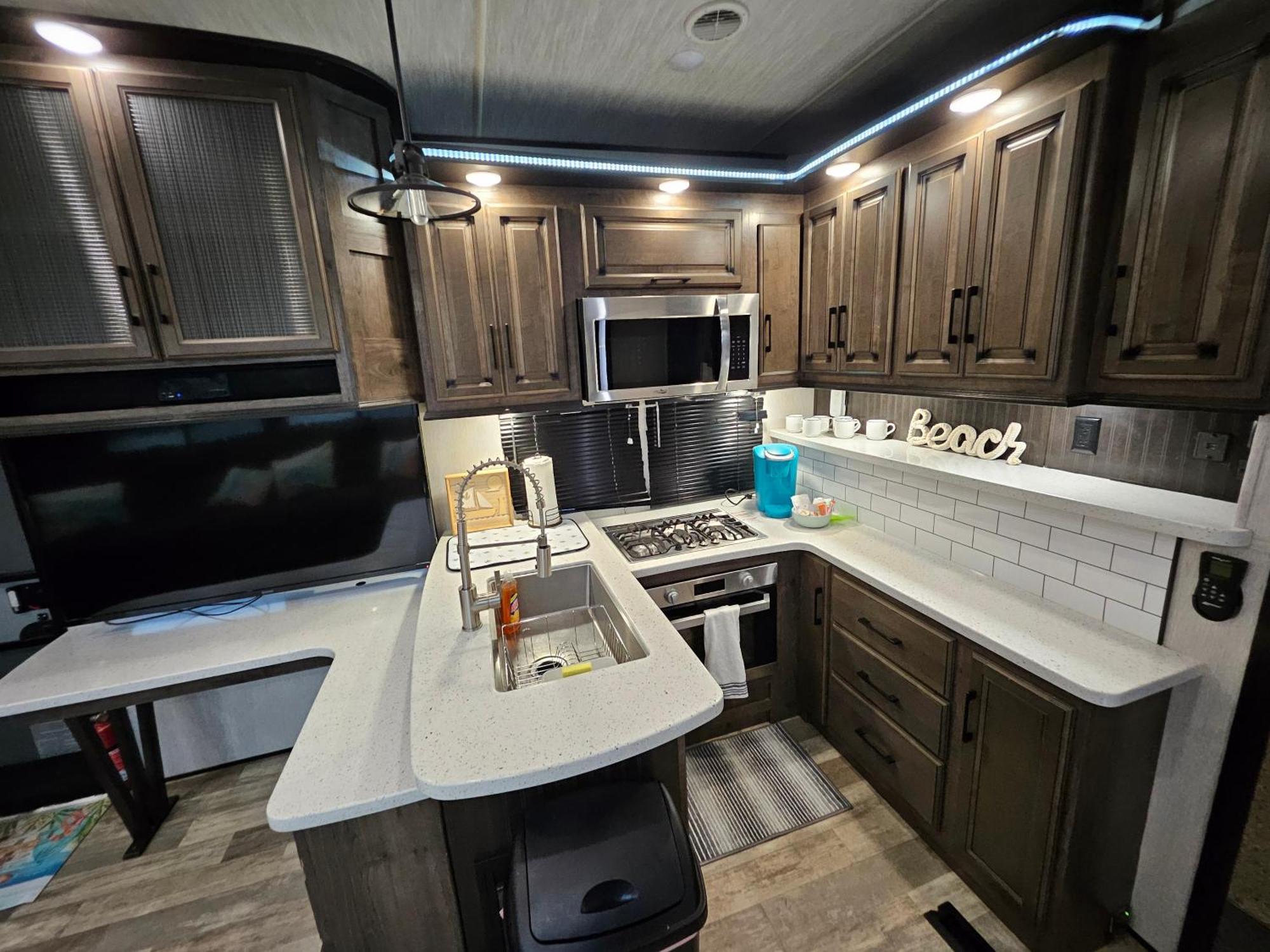 Hailey'S Beach-N-Bay Rv Resort Gilchrist Buitenkant foto