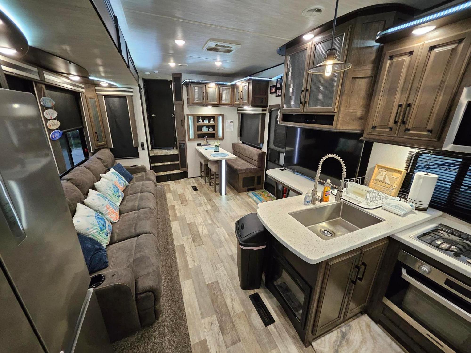 Hailey'S Beach-N-Bay Rv Resort Gilchrist Buitenkant foto